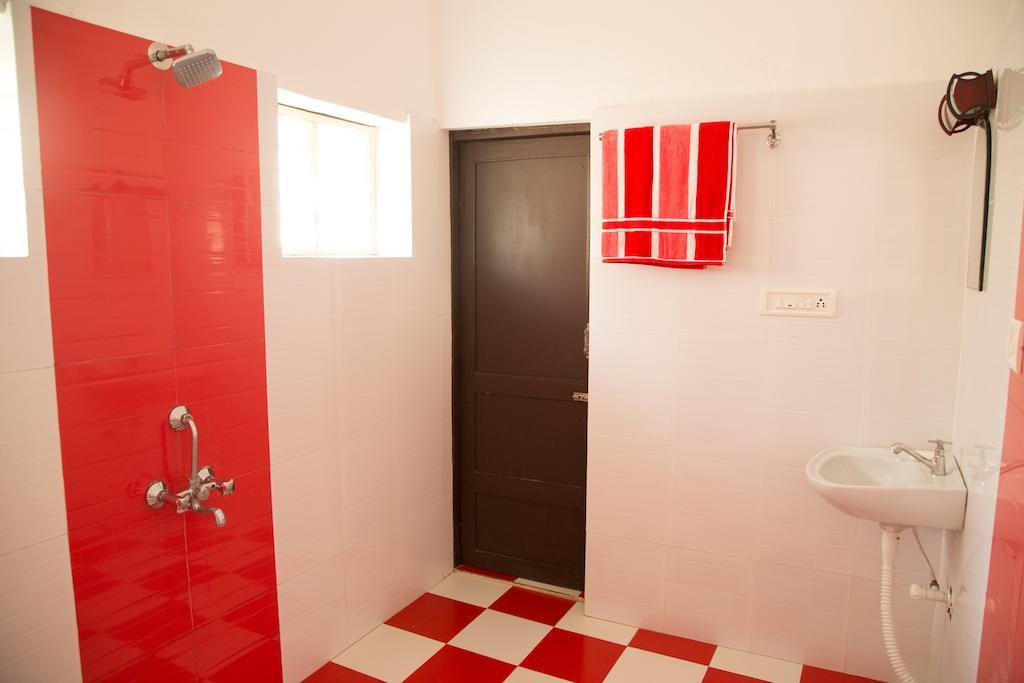 Sangeeth Beach Resort Ковалам Номер фото